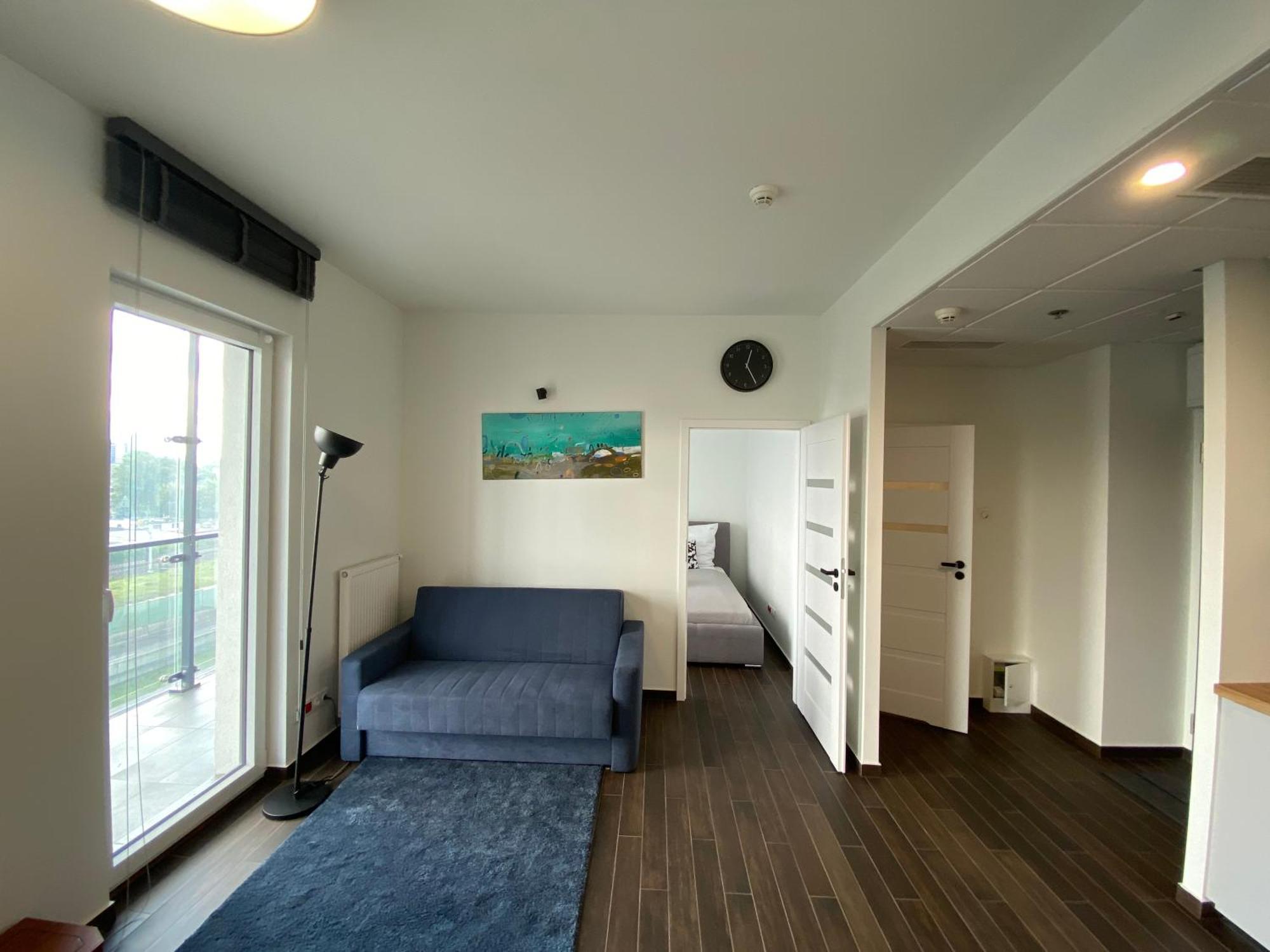 Apartamenty Wola Tower Warsaw Exterior photo